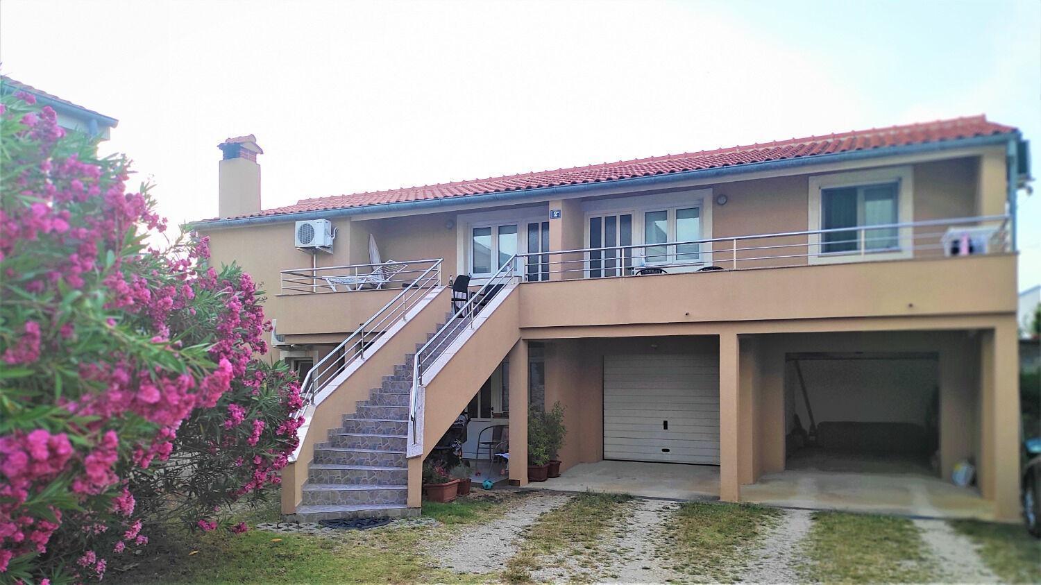 Apartments Remi Nin Luaran gambar