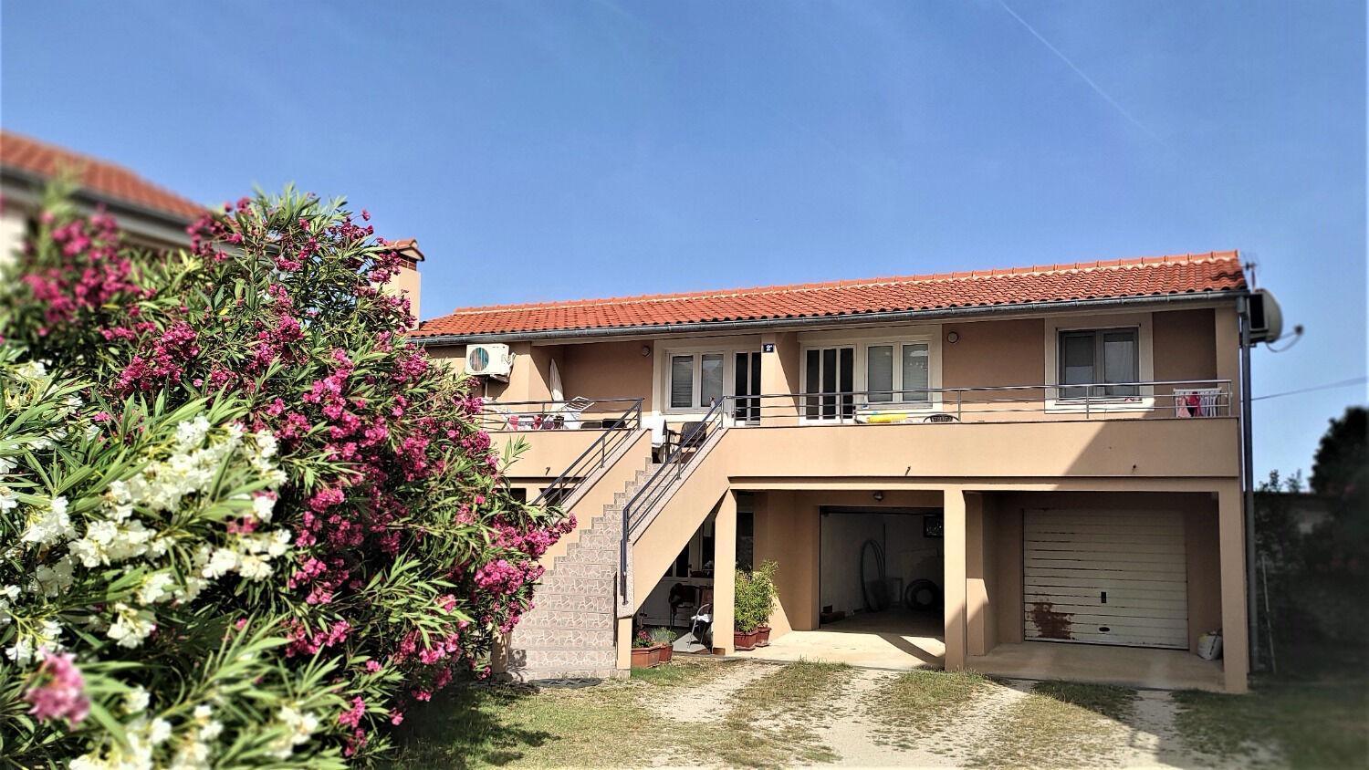 Apartments Remi Nin Luaran gambar